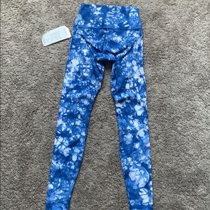 BRAND NEW winder under tights